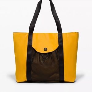 Lululemon Take it On Tote